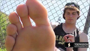 TigerвЂ™s E. reccomend basketball player feet