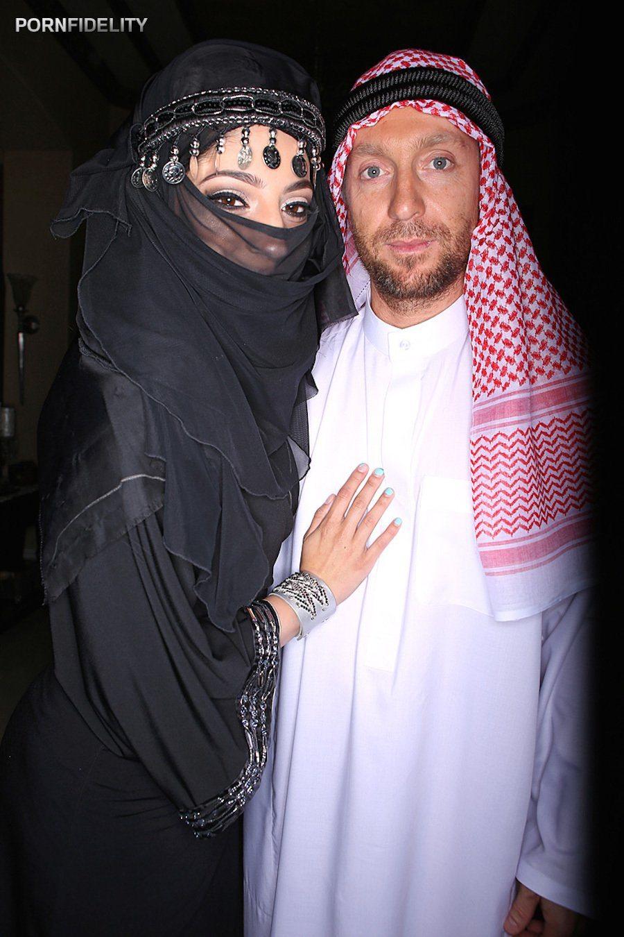 Muslim head scarf big ass arab fingering Black vs White, My Ultimate Dick.