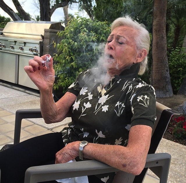 best of Lady smoking old