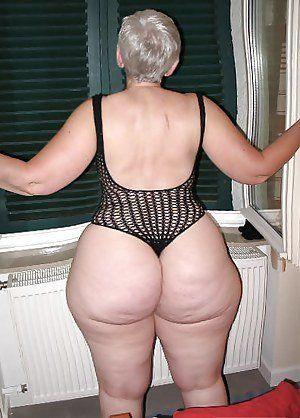 Big booty granny nudes