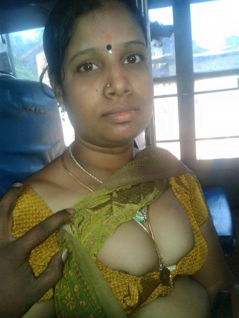 Very Sexy Indian Girl Showing Hot Figure,BOOBS,ASS (www.sweetxxxworld.com).