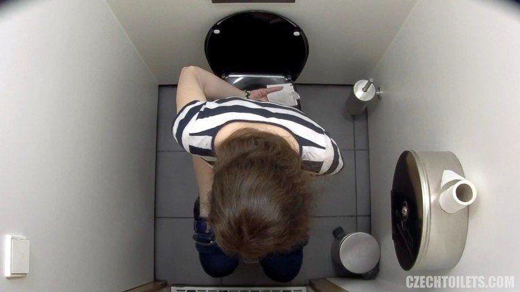 Piston reccomend czech toilet cam