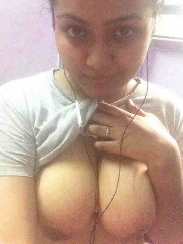 Kerala school girl boobs