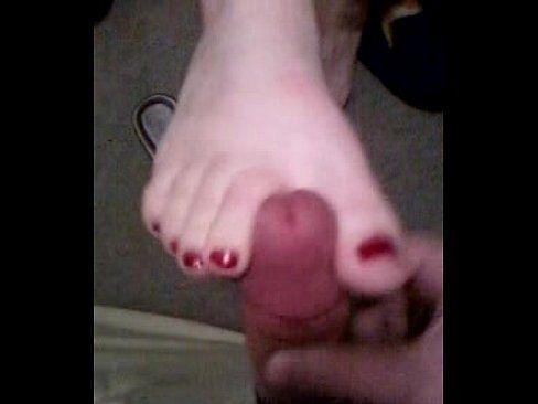 Toes cock
