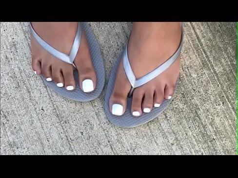 White toenails