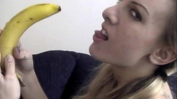 X-Ray reccomend Huge bananna deepthroat