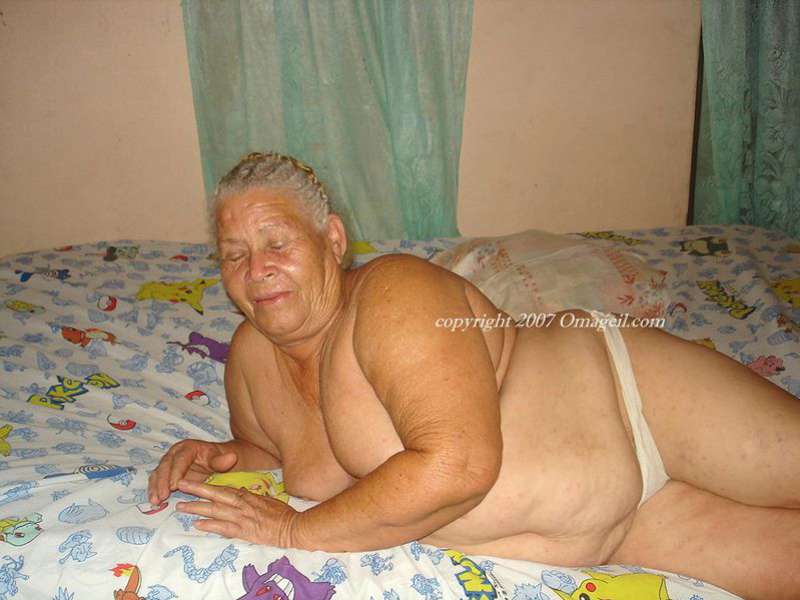 Naked Fat Latina