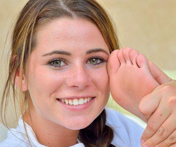 Diamond reccomend college girl feet
