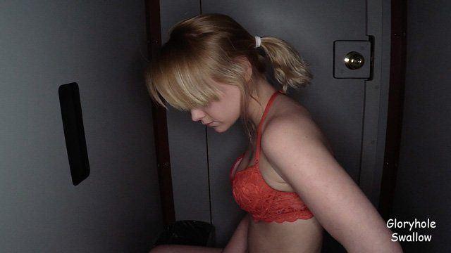 Flexible Teen Girlfriend Fucked While Scrolling Instagram - Katie Kush.