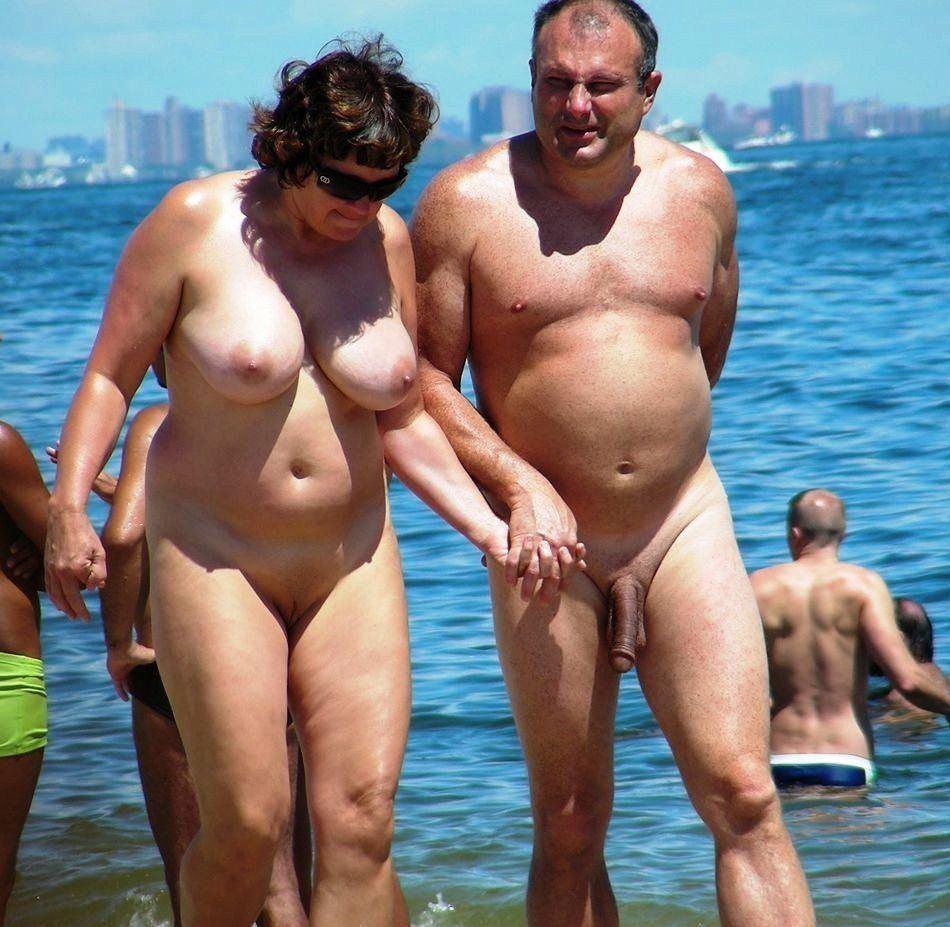 Armani reccomend Amature naked couples at beach
