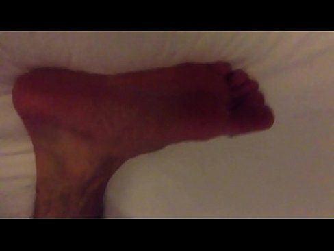 Sixlet reccomend Footjob given while asleep